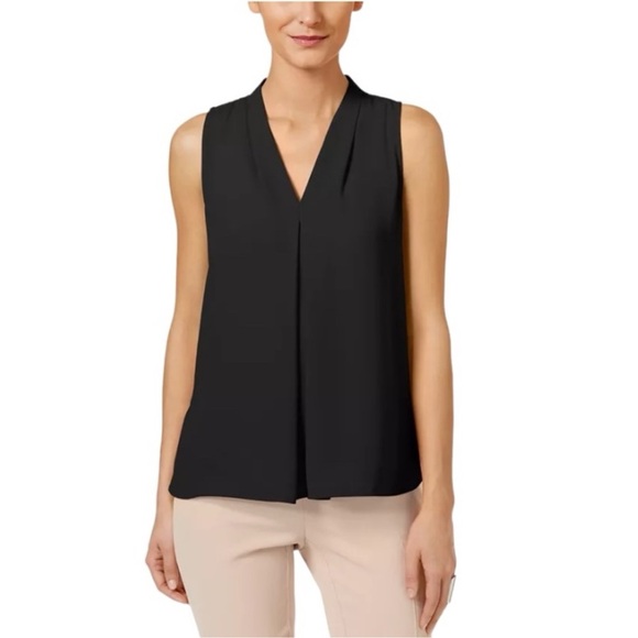 Vince Camuto Light Pink Sleeveless V-Neck Inverted Pleat Blouse Size Small - Picture 7 of 8